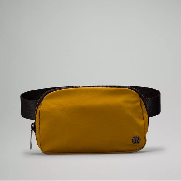 lululemon athletica Handbags - NWT Lululemon belt bag